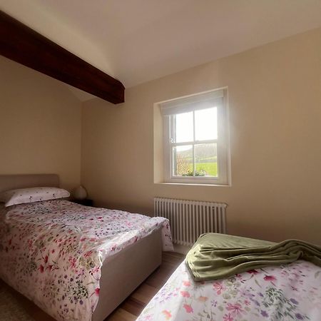 Dunnaglea Cottage, บาลลินทอย ภายนอก รูปภาพ