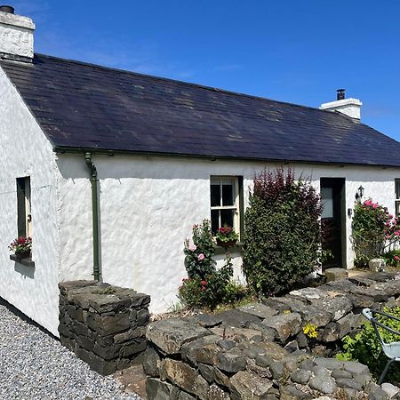 Dunnaglea Cottage, บาลลินทอย ภายนอก รูปภาพ
