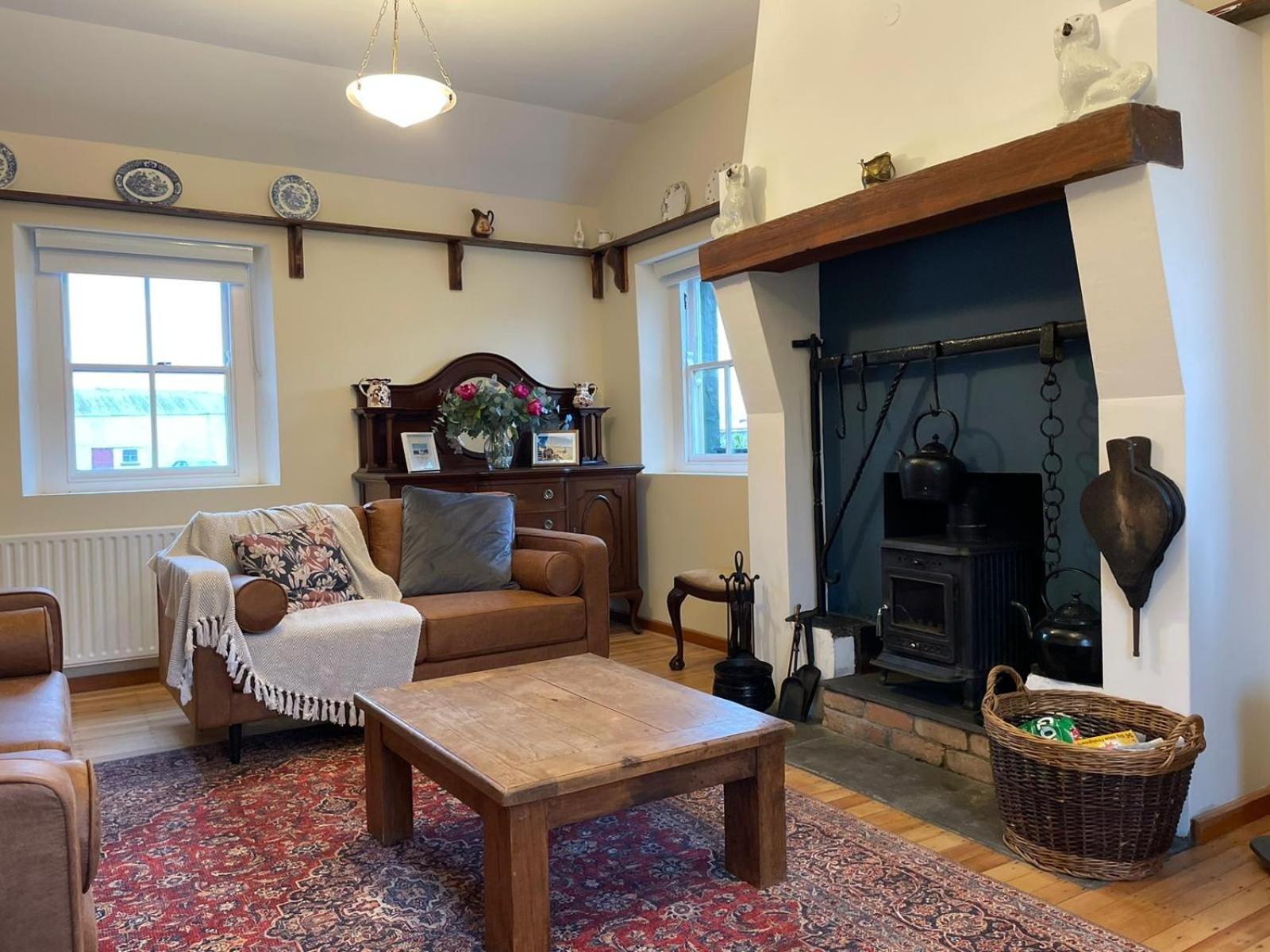 Dunnaglea Cottage, บาลลินทอย ภายนอก รูปภาพ
