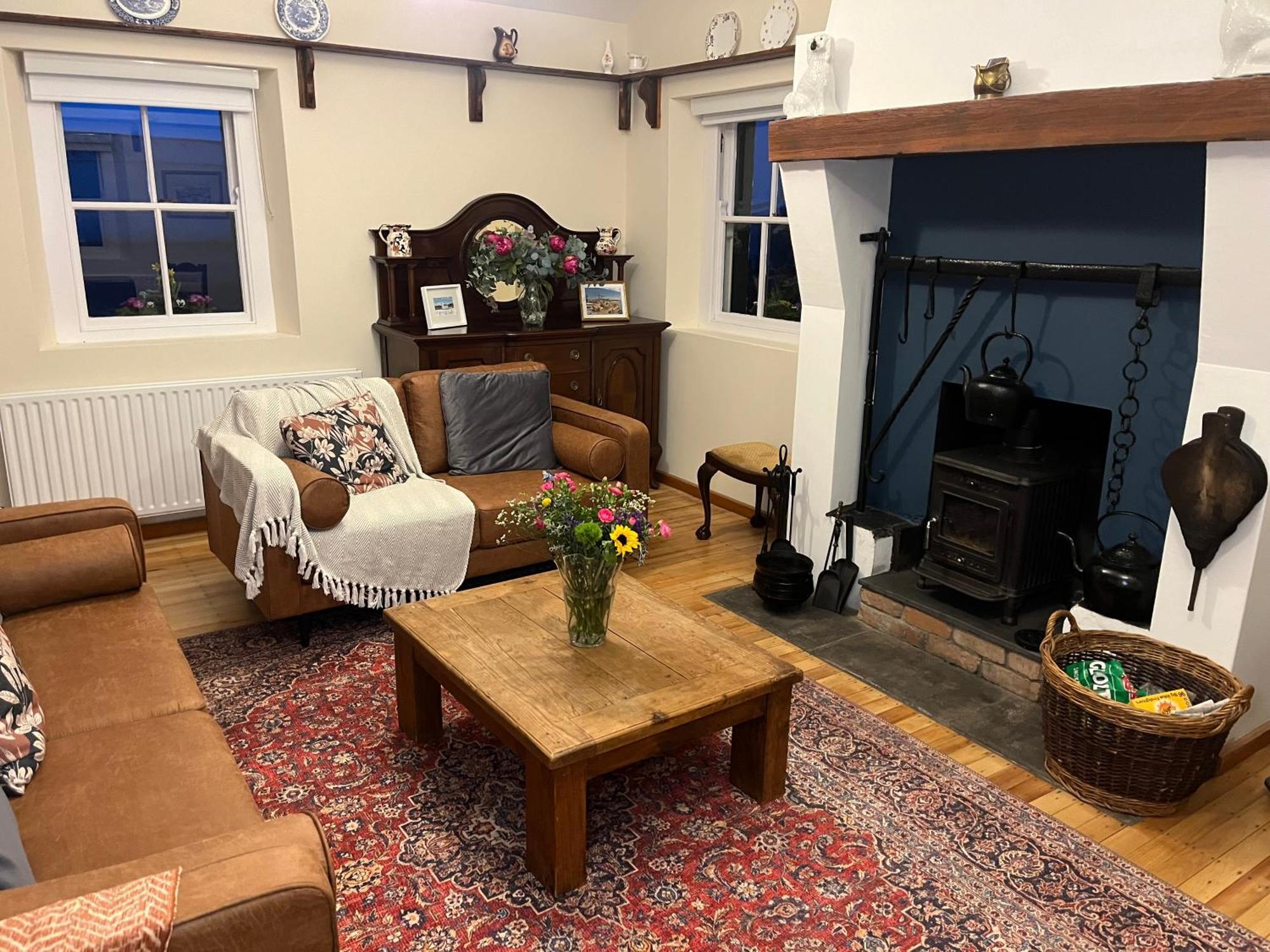 Dunnaglea Cottage, บาลลินทอย ภายนอก รูปภาพ